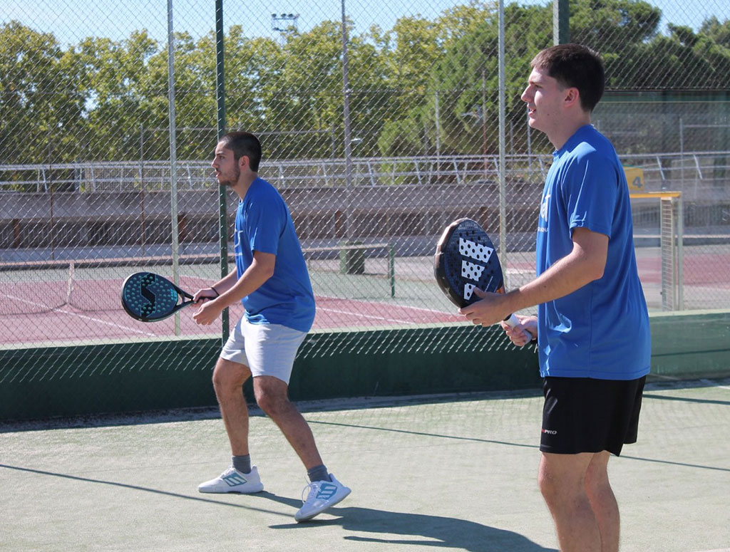 Equipo masculino de pádel del Colegio Mayor Larraona