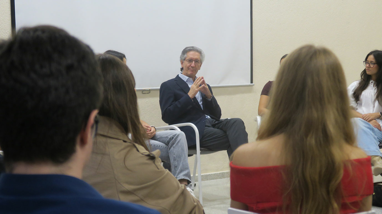 Dr Jesus San Miguel en Larraona