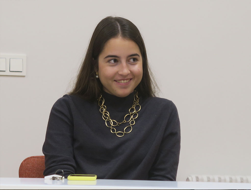 Colegiala en Fe y Vida